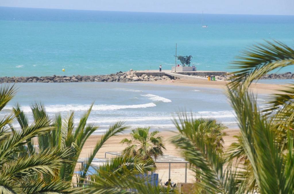 Marea Aparthotel Vilanova i la Geltru Luaran gambar