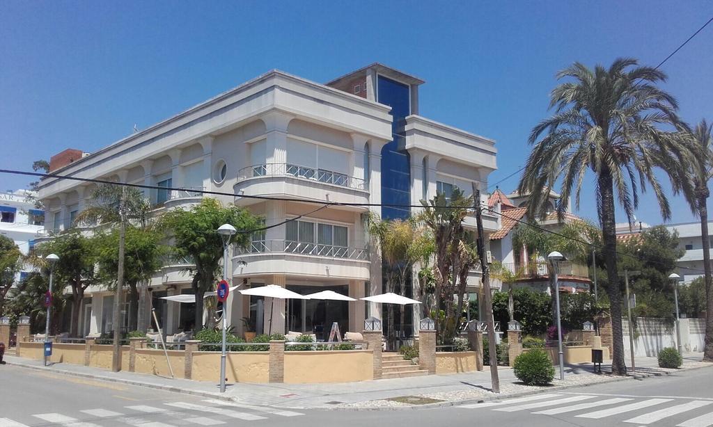 Marea Aparthotel Vilanova i la Geltru Luaran gambar