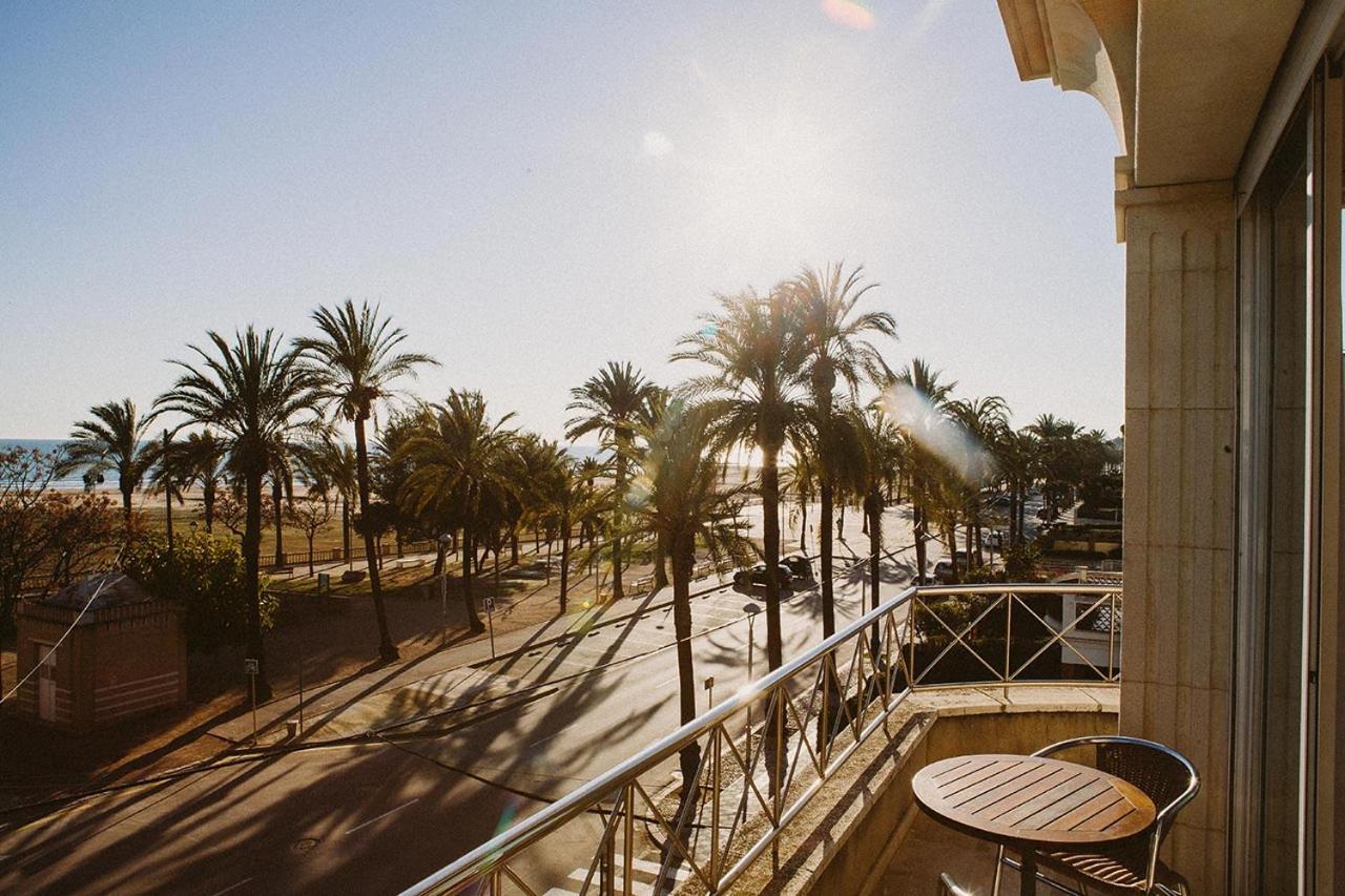 Marea Aparthotel Vilanova i la Geltru Luaran gambar